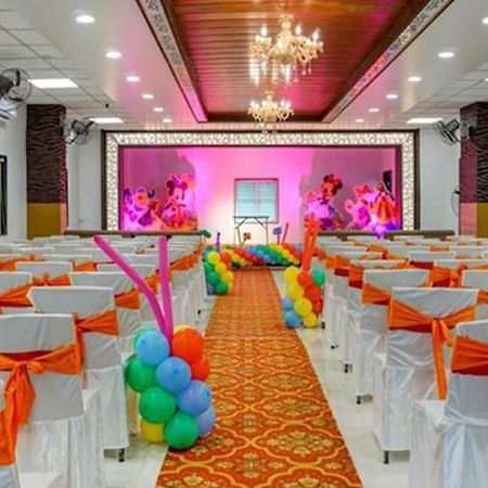 Omkar Executive Hotel Yerandwane Екстериор снимка