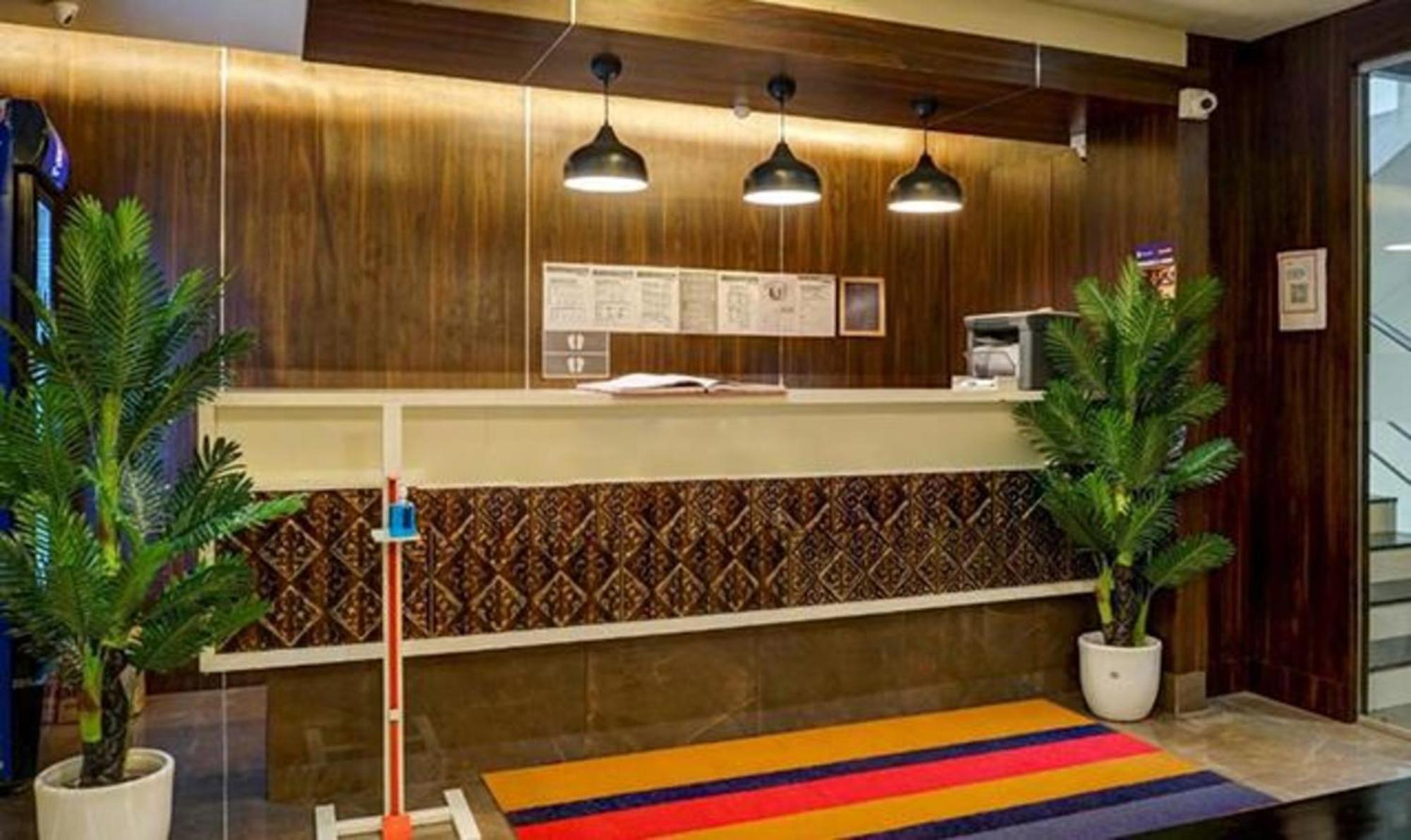 Omkar Executive Hotel Yerandwane Екстериор снимка